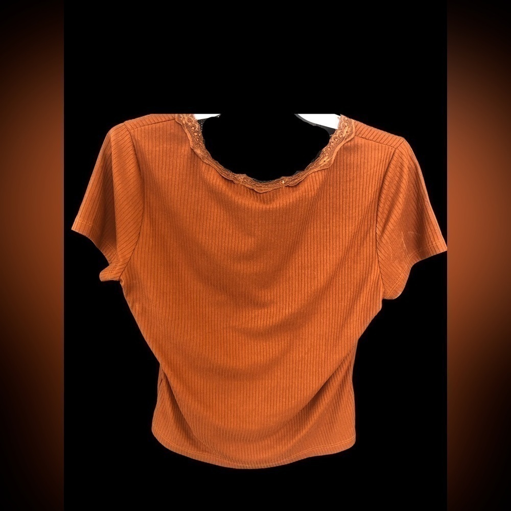 Juniors Medium; N.Y.L.A; Brown Top - Picture 2 of 3